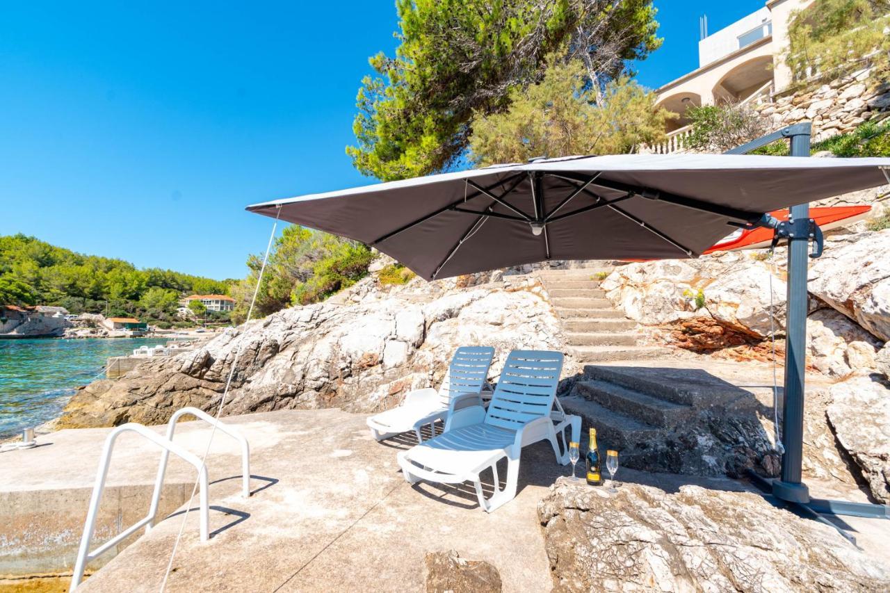 Apartments By The Sea Cove Zaglav, Korcula - 12208 Prizba Eksteriør billede
