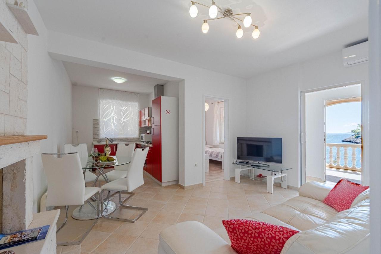 Apartments By The Sea Cove Zaglav, Korcula - 12208 Prizba Eksteriør billede